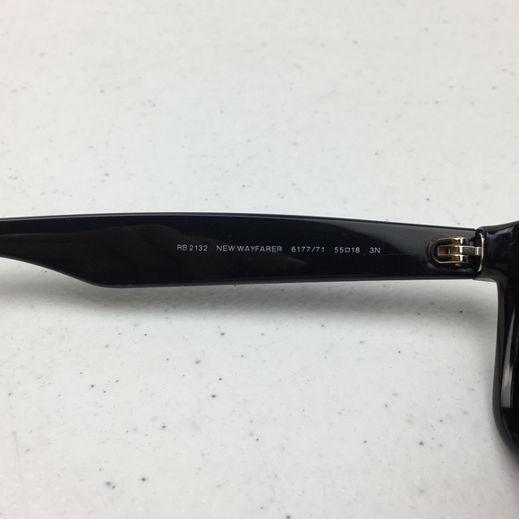 Ray Ban New Wayfarer Black w/Gradient Gray Lenses - Picture 7 of 8